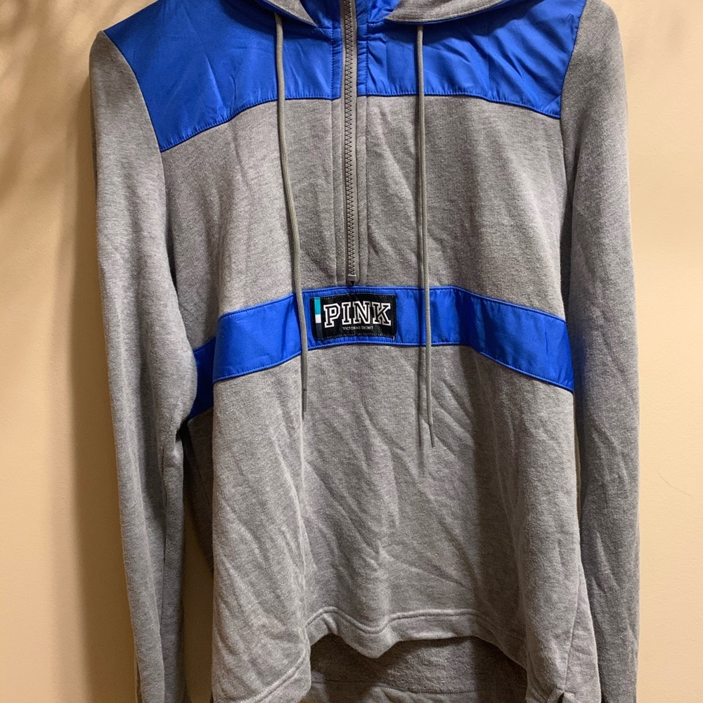 Women’s PINK hoodie